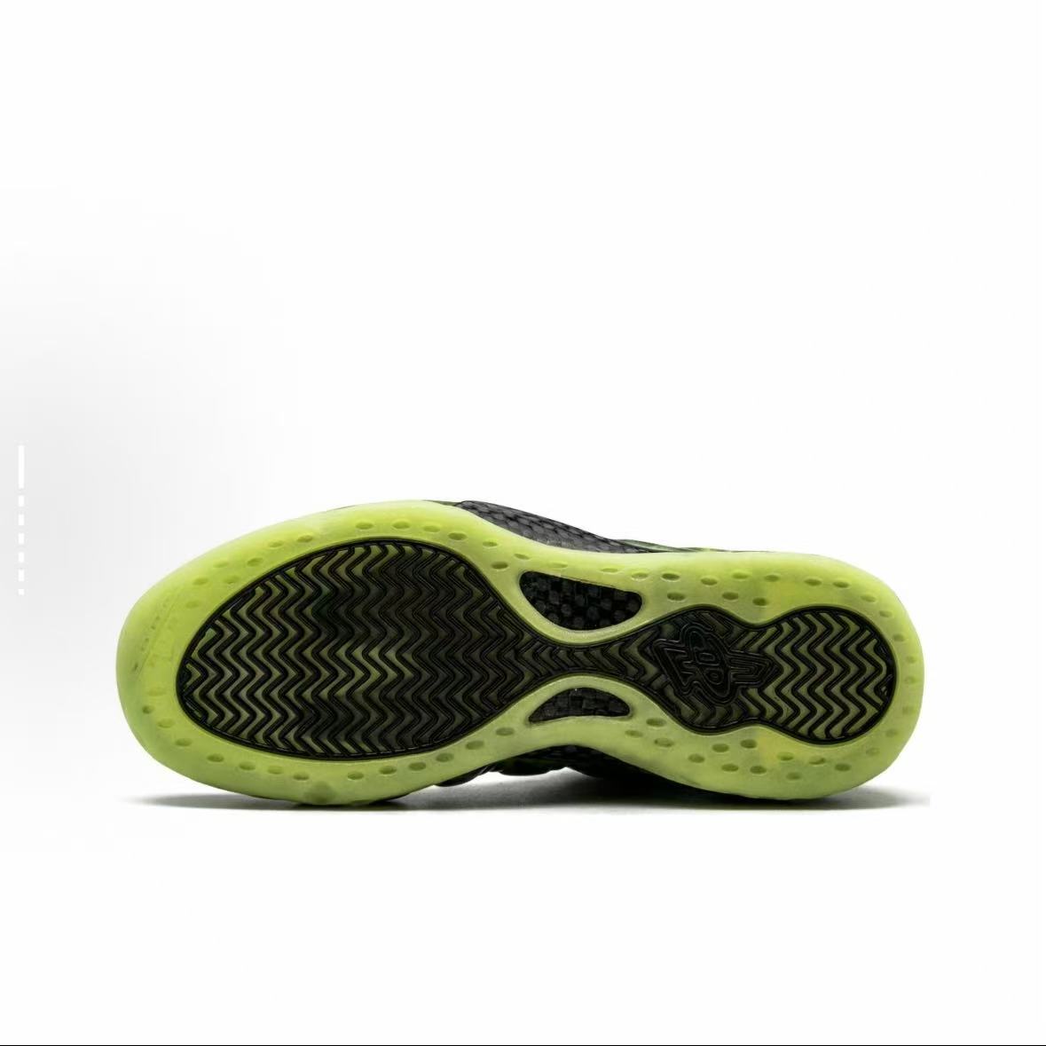 Nike Foamposite One 'Paranorman'