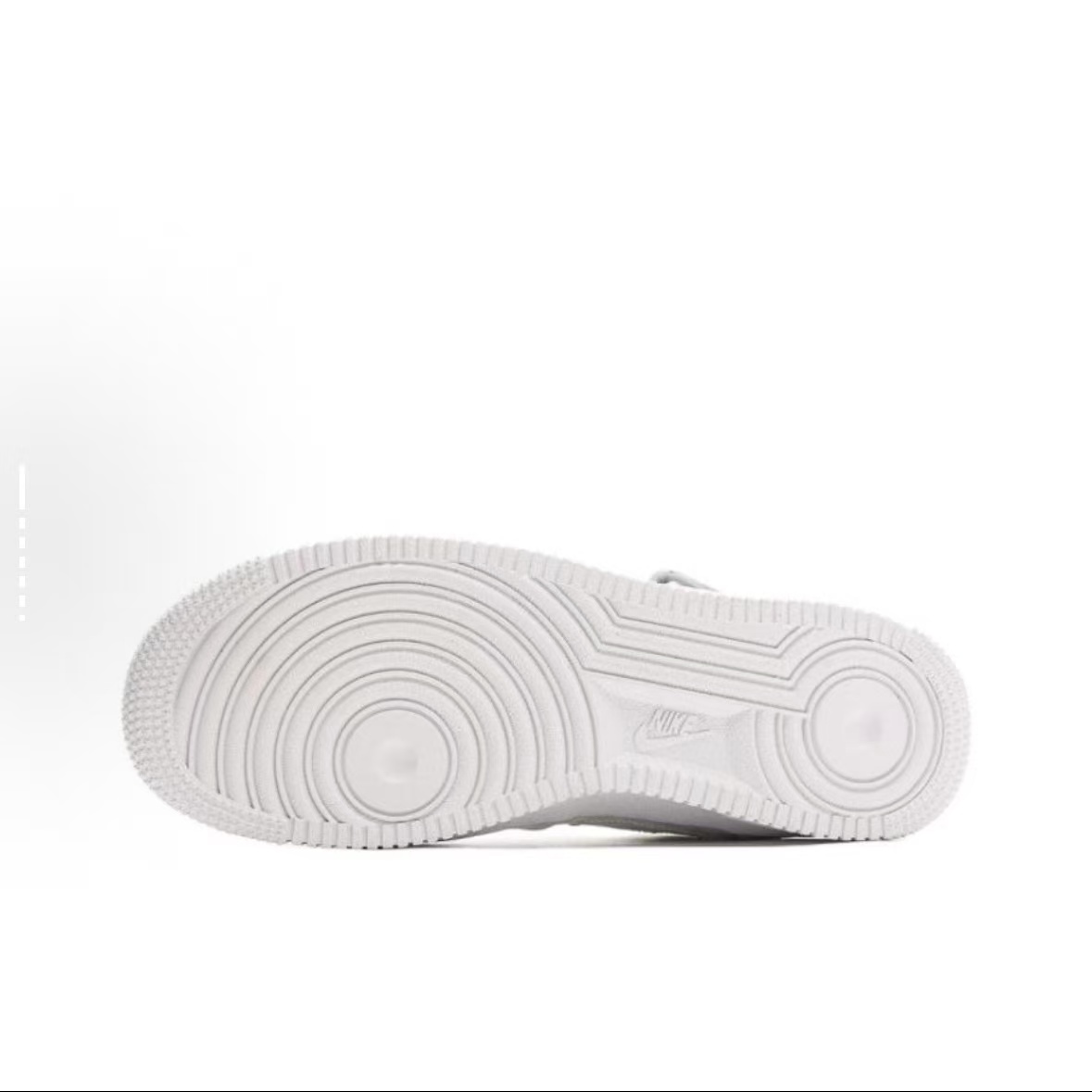 Nike x LOUIS VUITTON Air Force 1