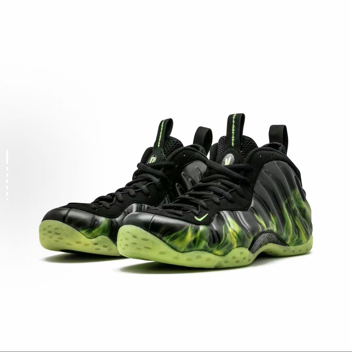 Nike Foamposite One 'Paranorman'