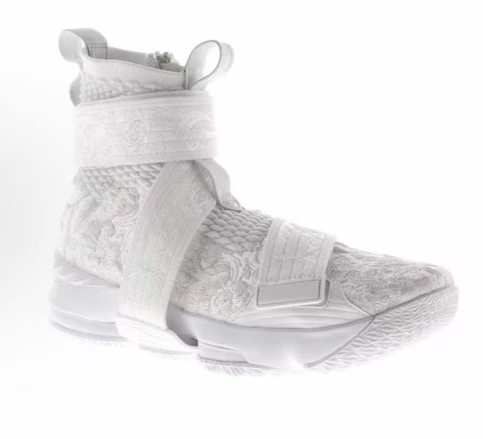 KITH x Nike Lebron 15