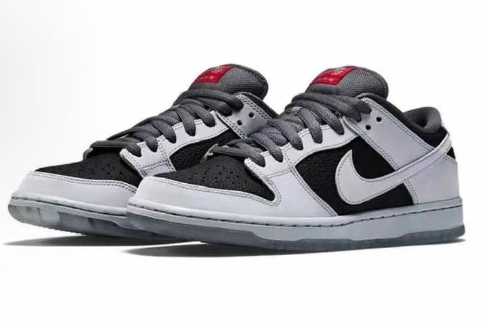 Nike Dunk SB Atlas 35MM Grey