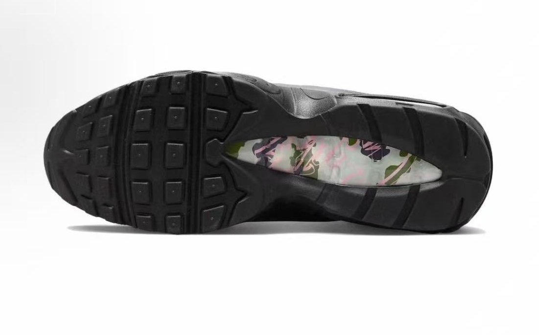 Corteiz x Nike Air Max 95 Pink Beam