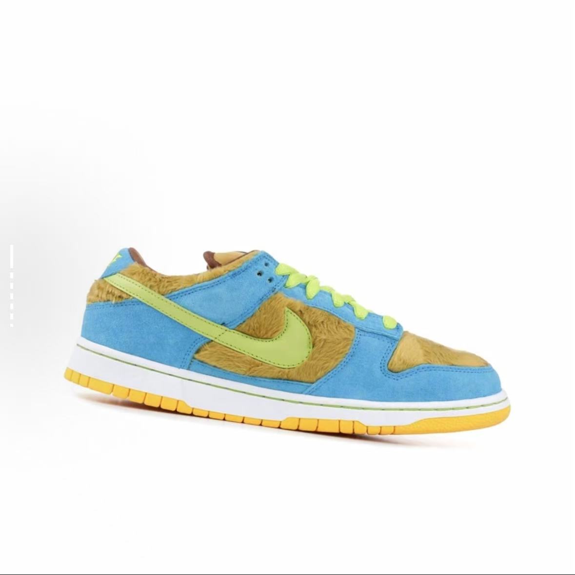 Nike Dunk SB Baby Bear