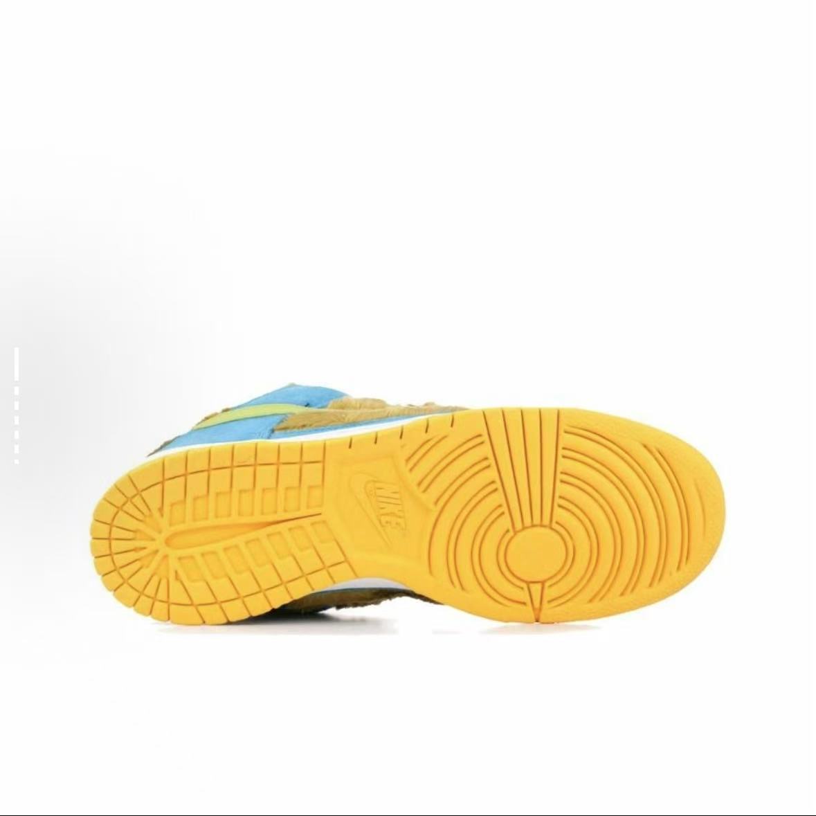 Nike Dunk SB Baby Bear