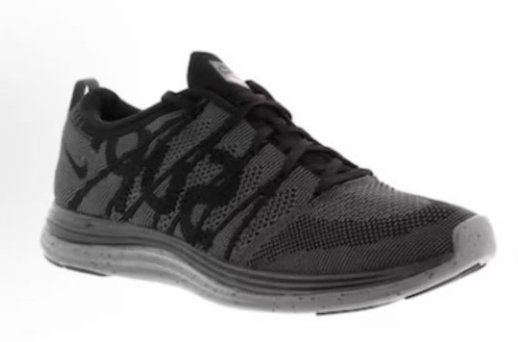 Supreme x  Nike Flyknit Lunar 1 NYC Black