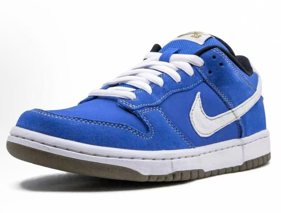 Nike Dunk SB Street Fighter Chun Li