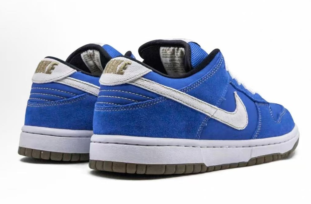 Nike Dunk SB Street Fighter Chun Li