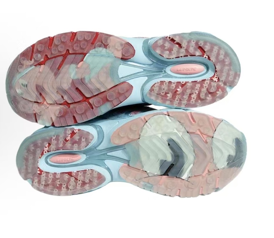 adidas originals x UNheardof