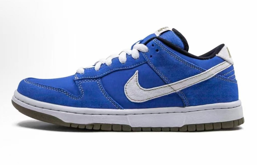 Nike Dunk SB Street Fighter Chun Li