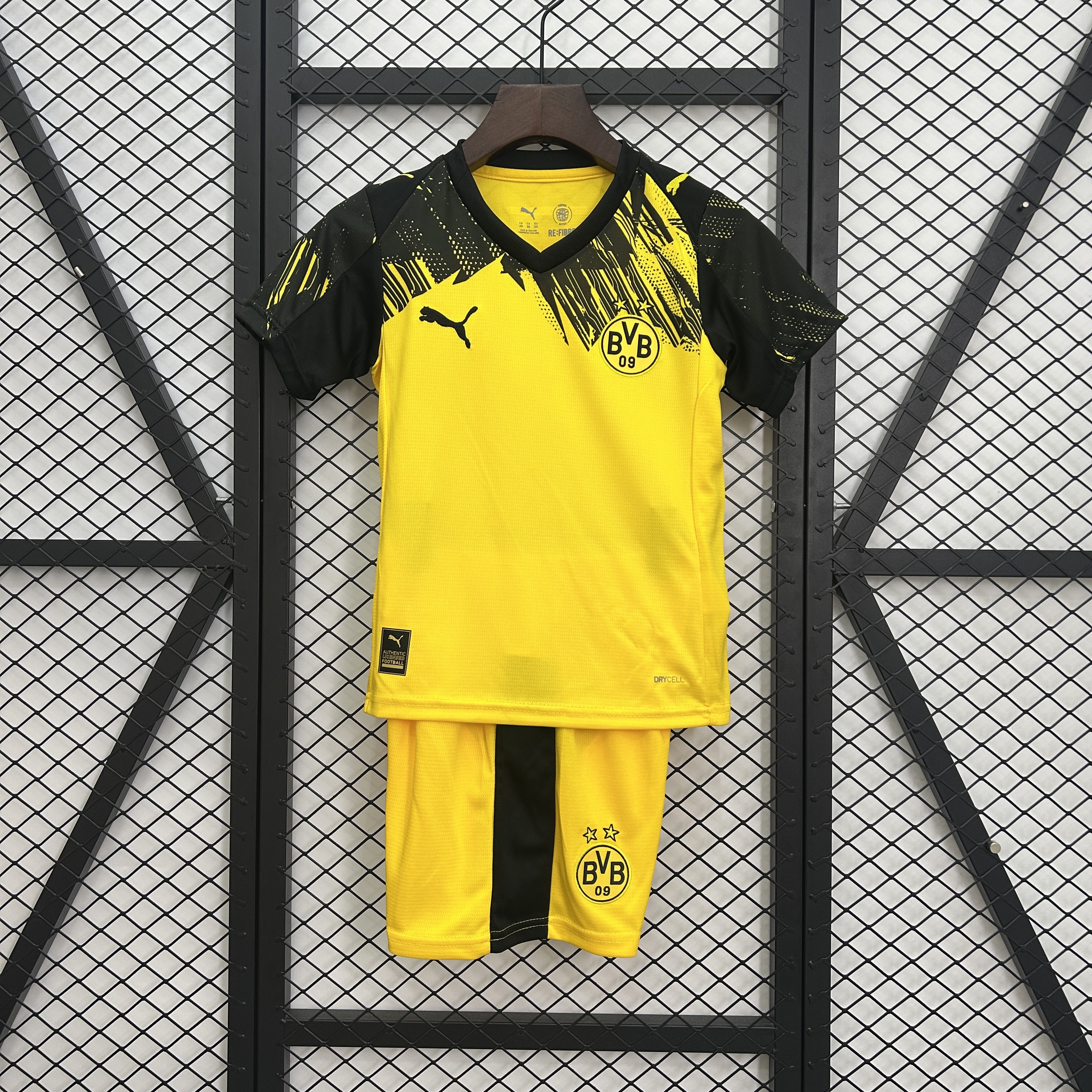 Borussia Dortmund 2025/26 Home Kids Kit
