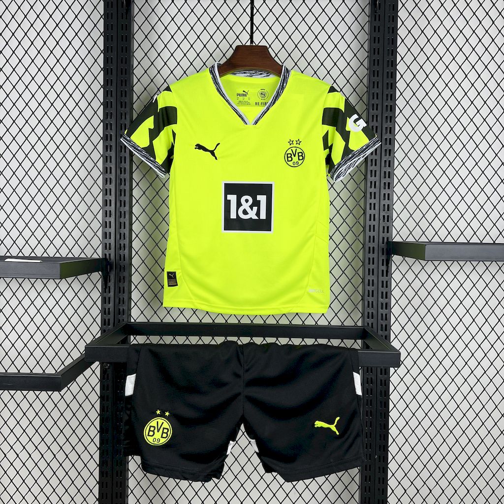 Borussia Dortmund 2025/26 Special Kids Kit