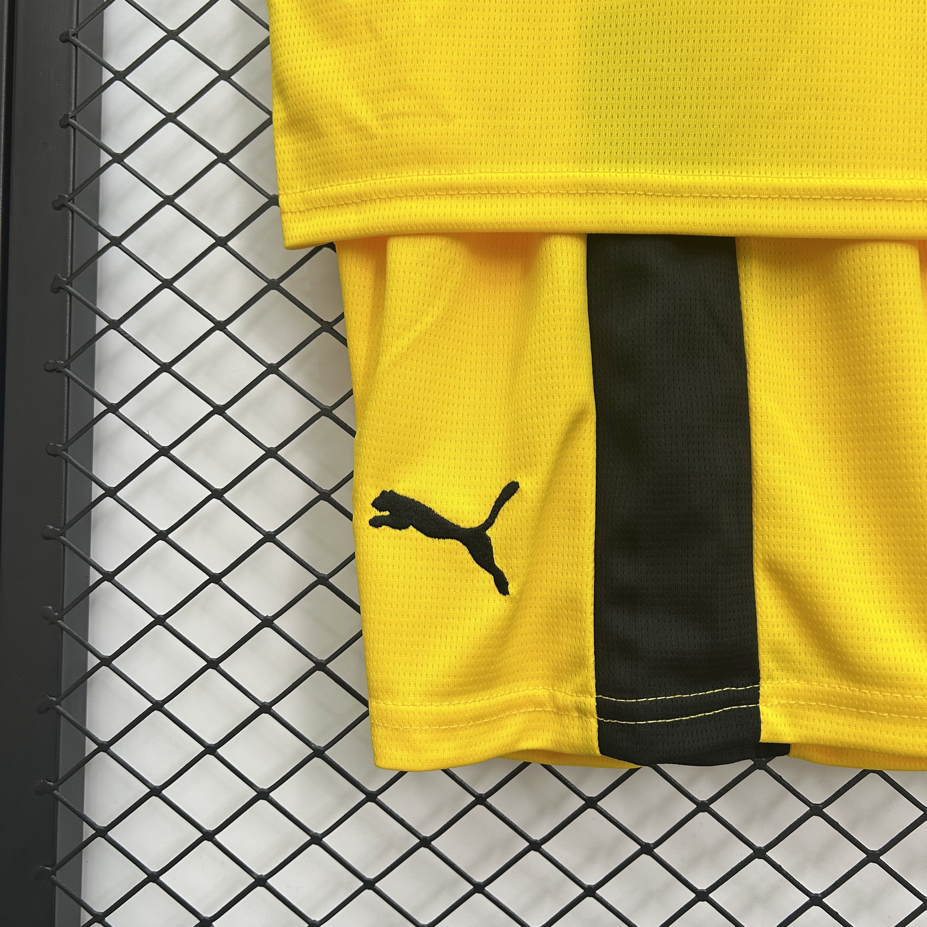 Borussia Dortmund 2025/26 Home Kids Kit