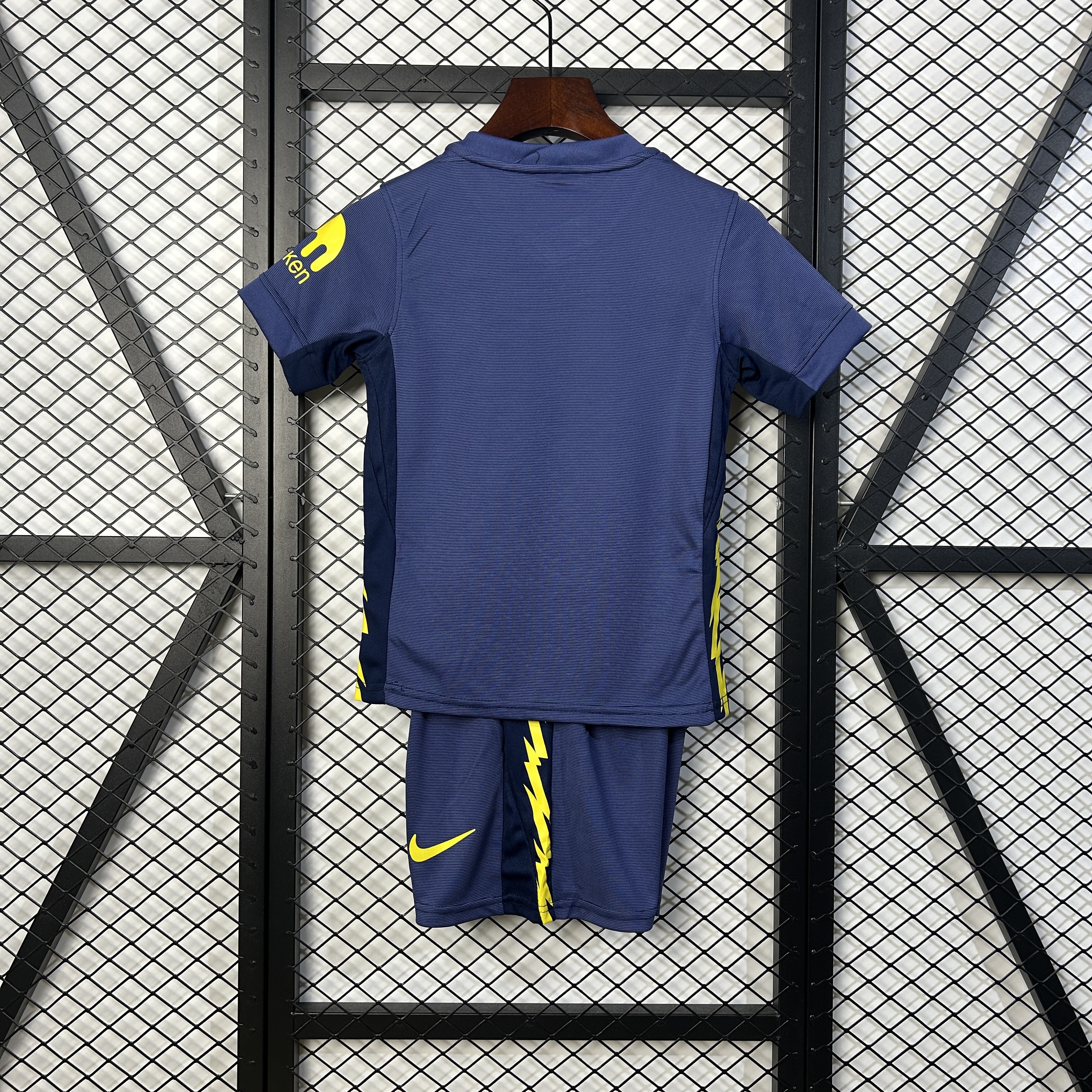 Atletico Madrid 2025/26 Away Kids Kit