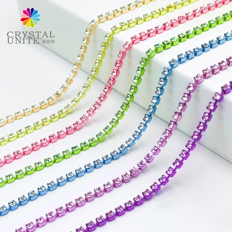 Crystal Cup Chains - neon effect