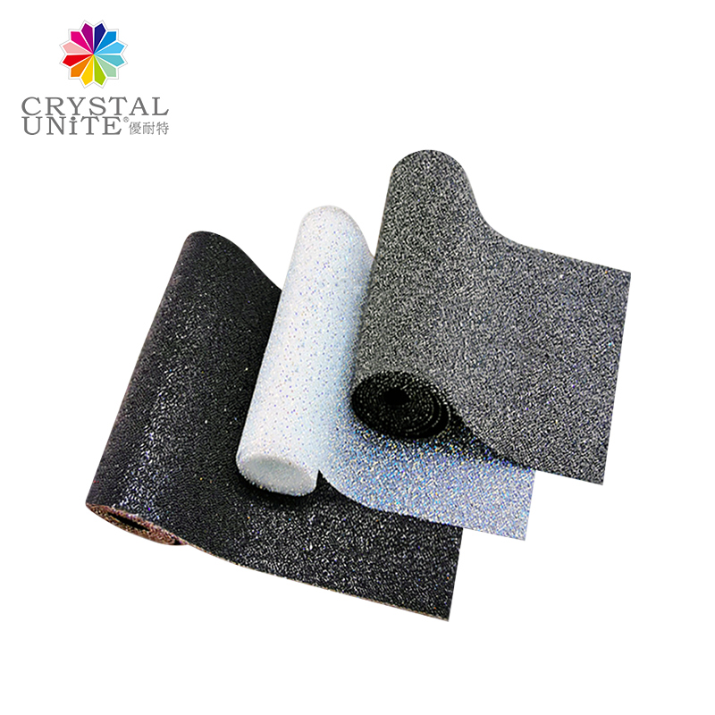 Crystal fabric cutting piece