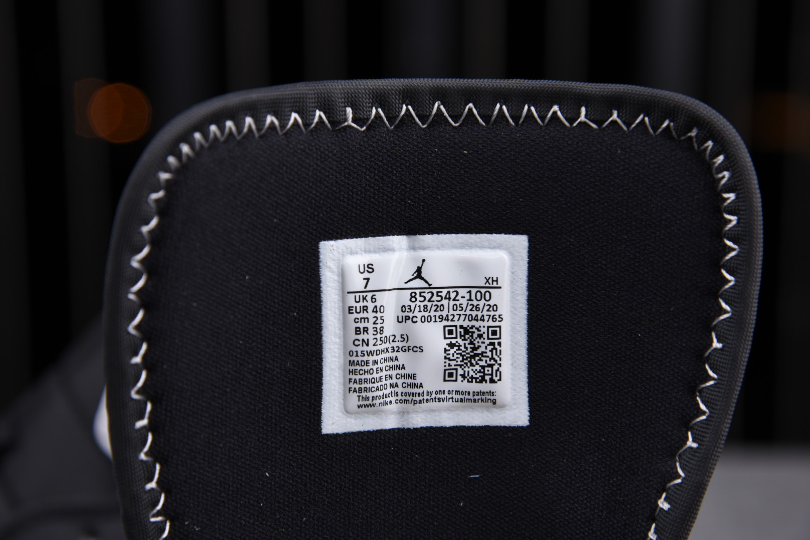 Jordan 1 Mid SE Union Black Toe