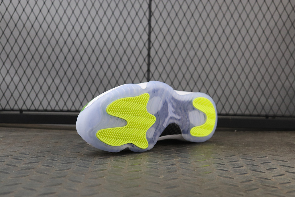 Air Jordan 11 Retro Low Nightshade