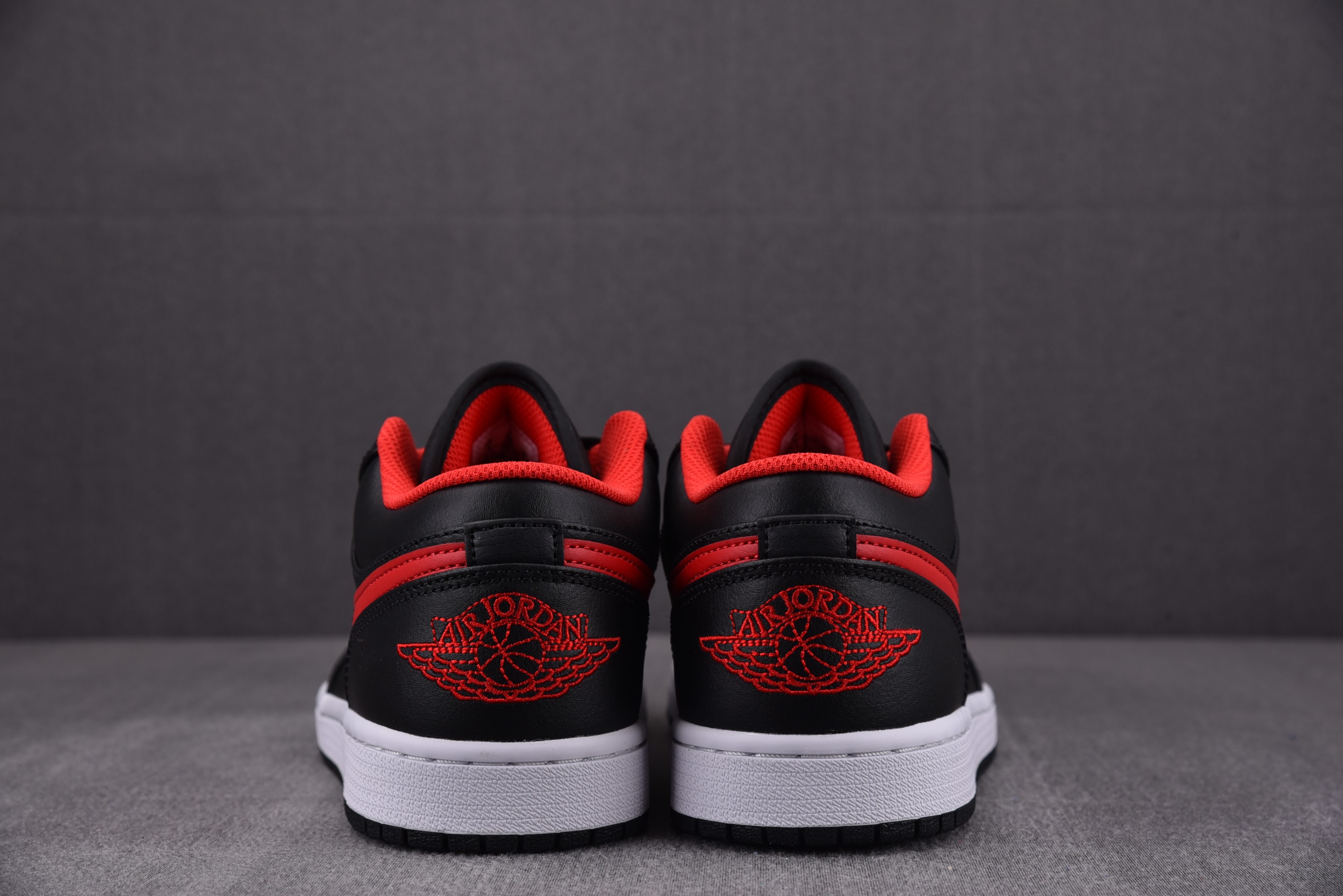 Jordan 1 Low White Toe