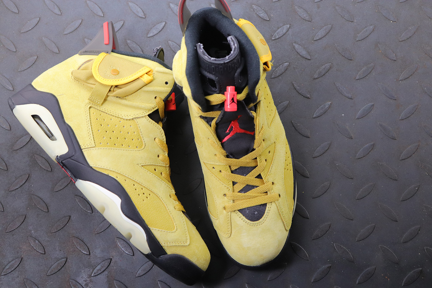Jordan 6 Retro Travis Scott Yellow Friends & Family