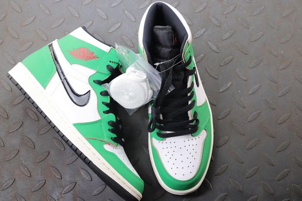 Jordan 1 Retro High Lucky Green