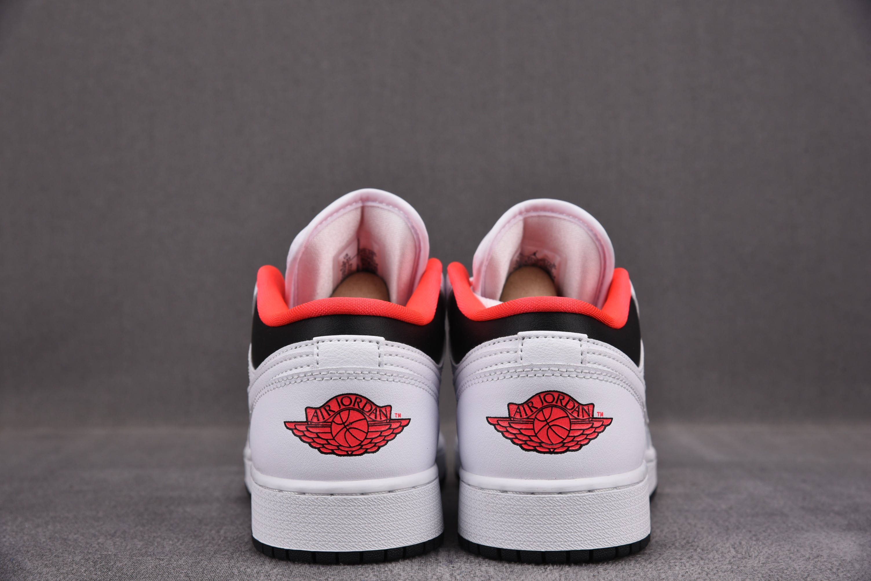 Jordan 1 Low White Black Infrared / Chicago Home