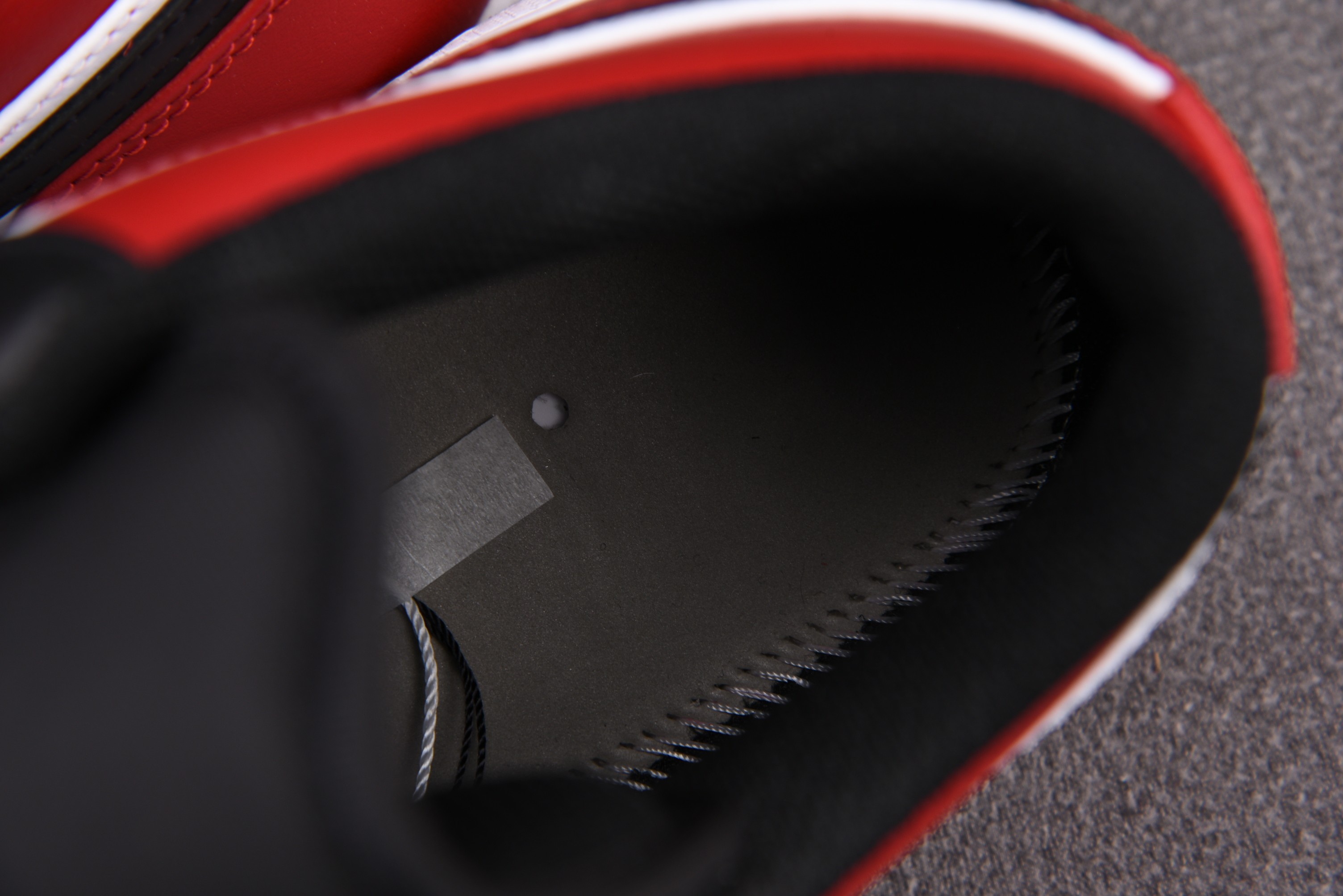 Jordan 1 Low Bred Toe