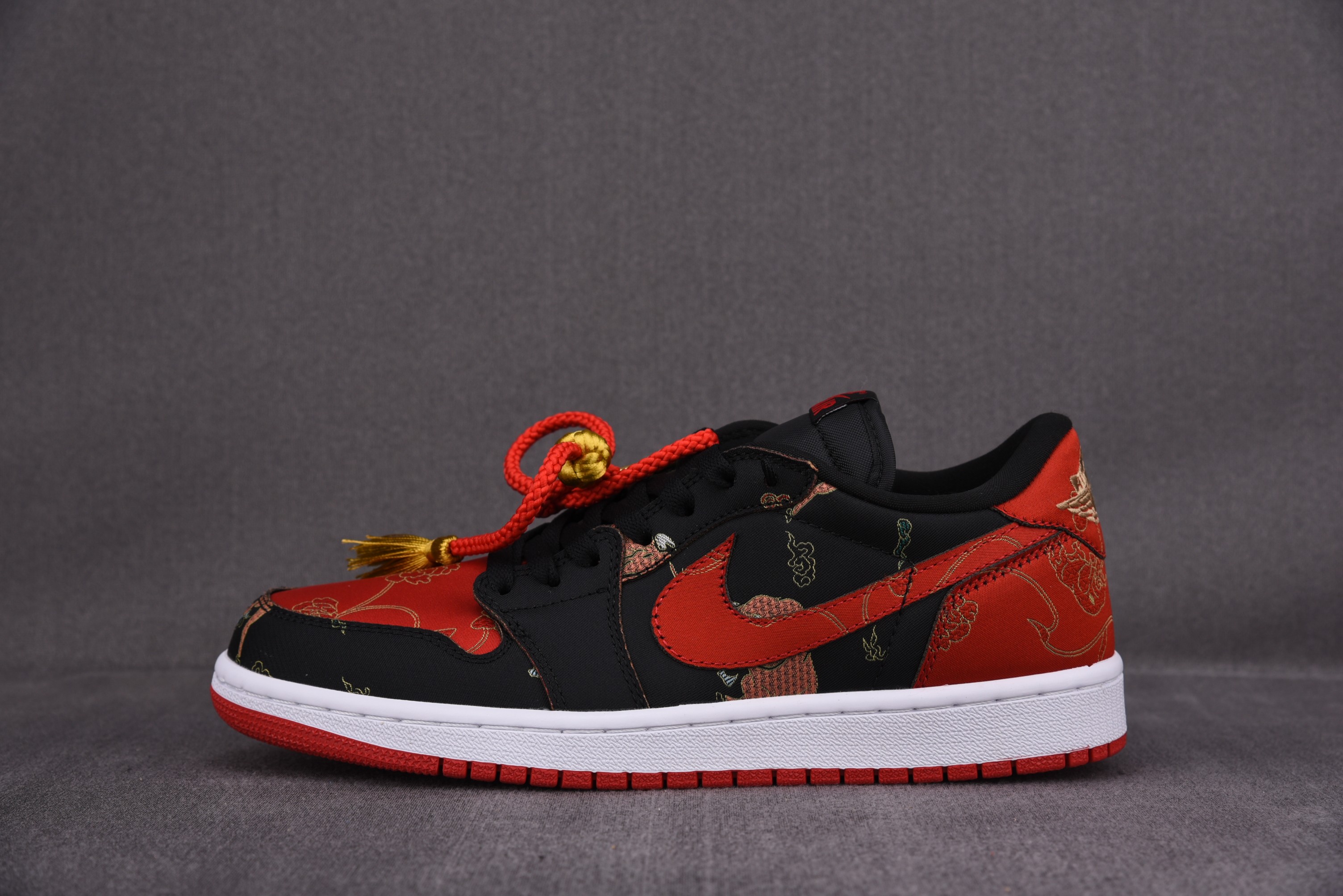 Jordan 1 Low OG Chinese New Year