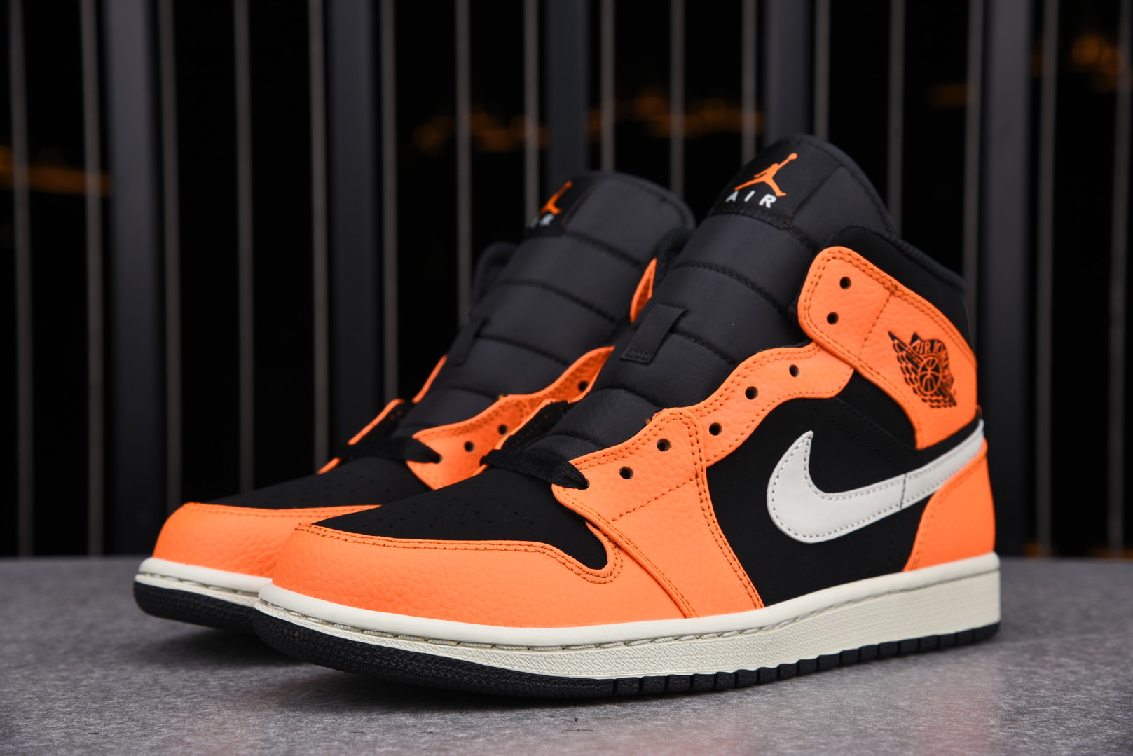 Jordan 1 Mid Black Cone