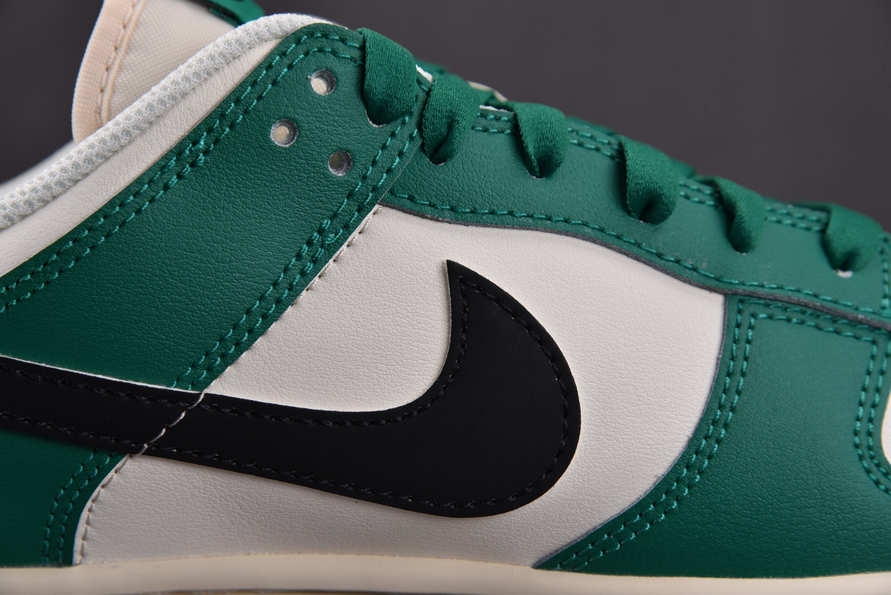 Nike Dunk Low SE Lottery Pack Malachite Green
