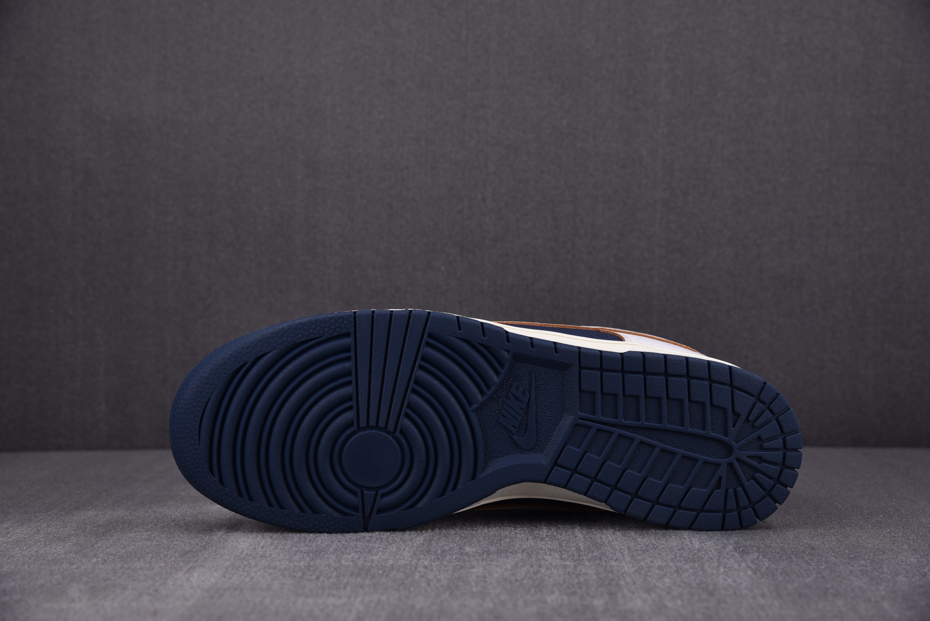 Nike SB Dunk Low HUF New York City