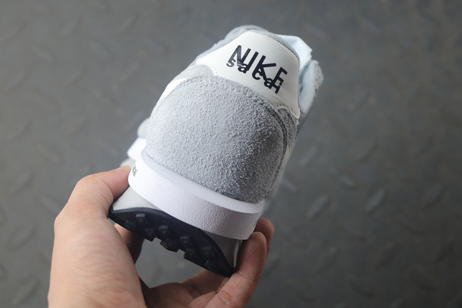 Fragment x Sacai x Nike LDWaffle Wolf Grey