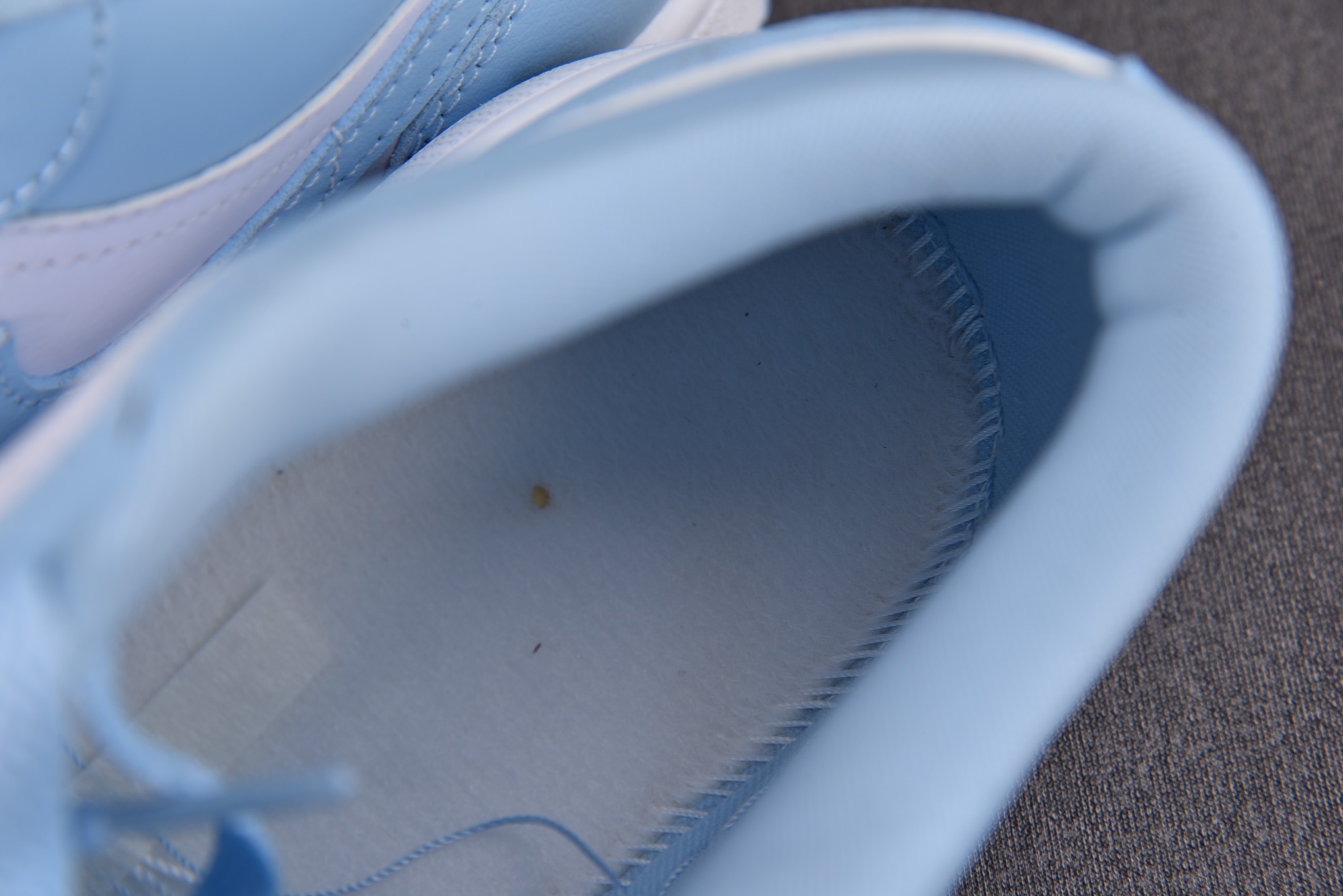 Jordan 1 Low Aluminum (Women Size!!)