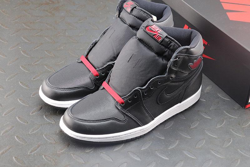 Air Jordan 1 Retro High OG “Black Satin/Gym Red”