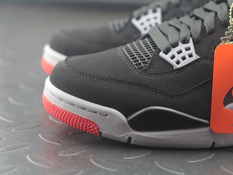 Air Jordan 4 Bred