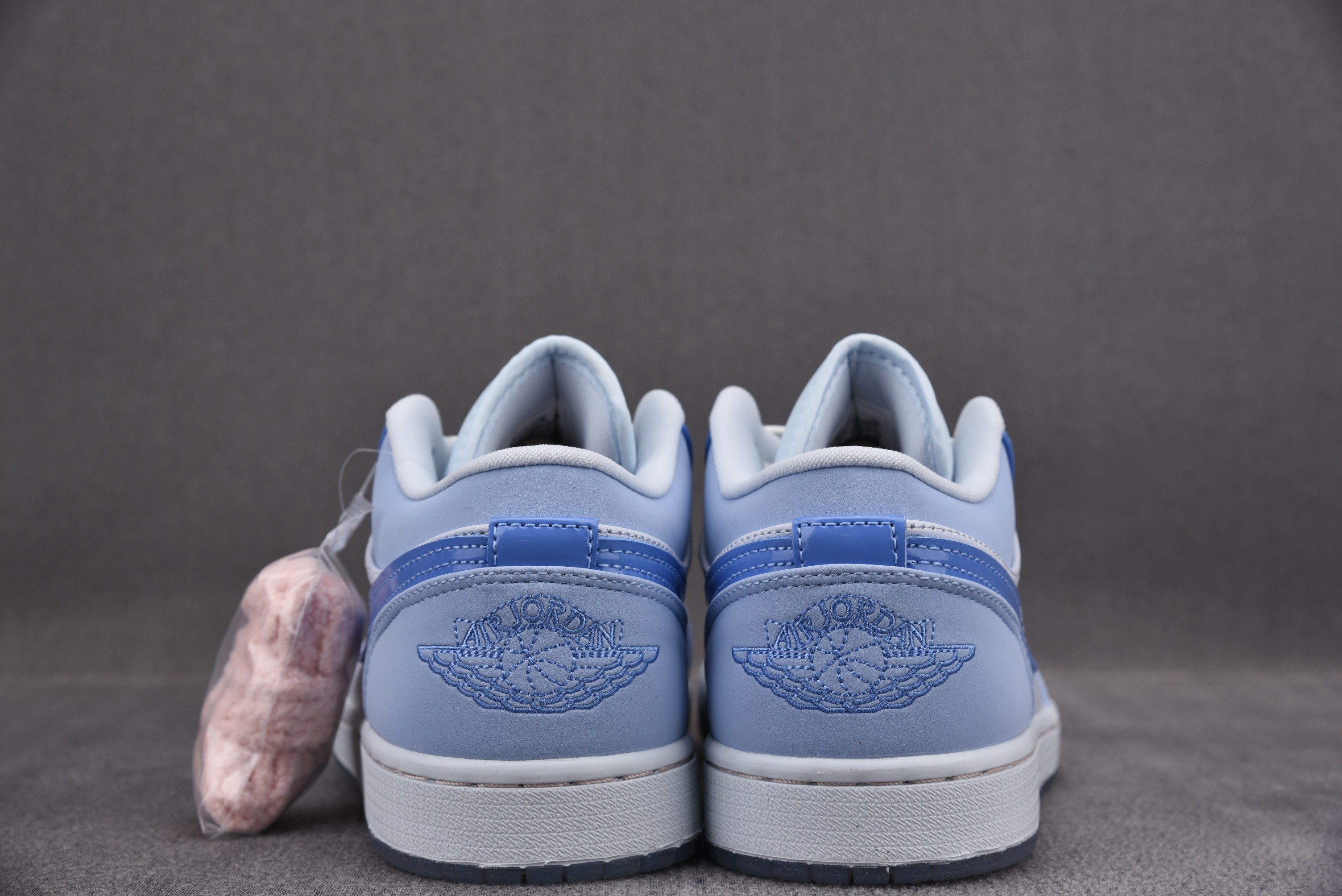 Jordan 1 Low SE Mighty Swooshers