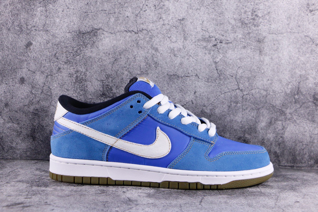 Nike Dunk SB Low Street Fighter Chun Li