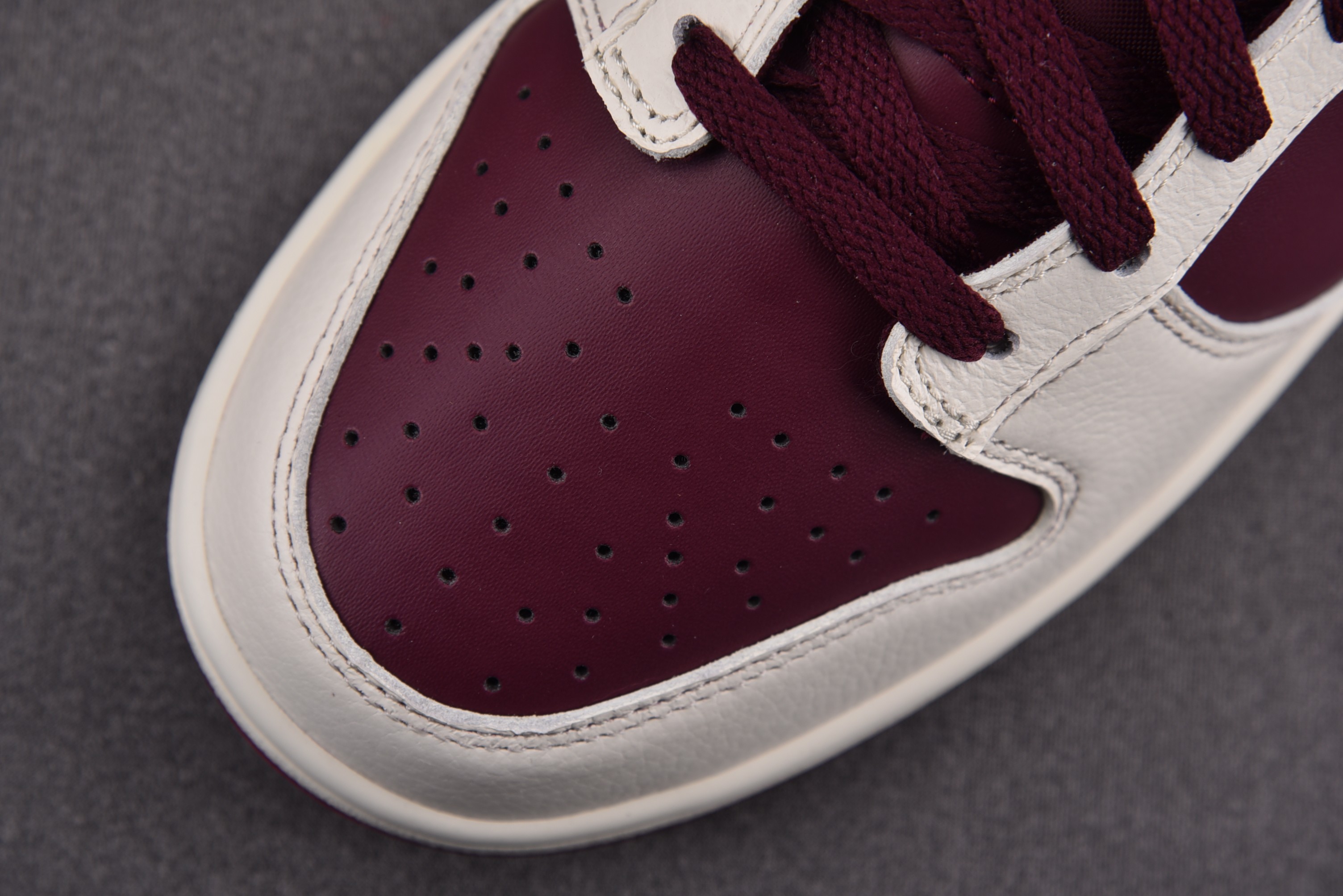 Nike Dunk Low Valentine's Day