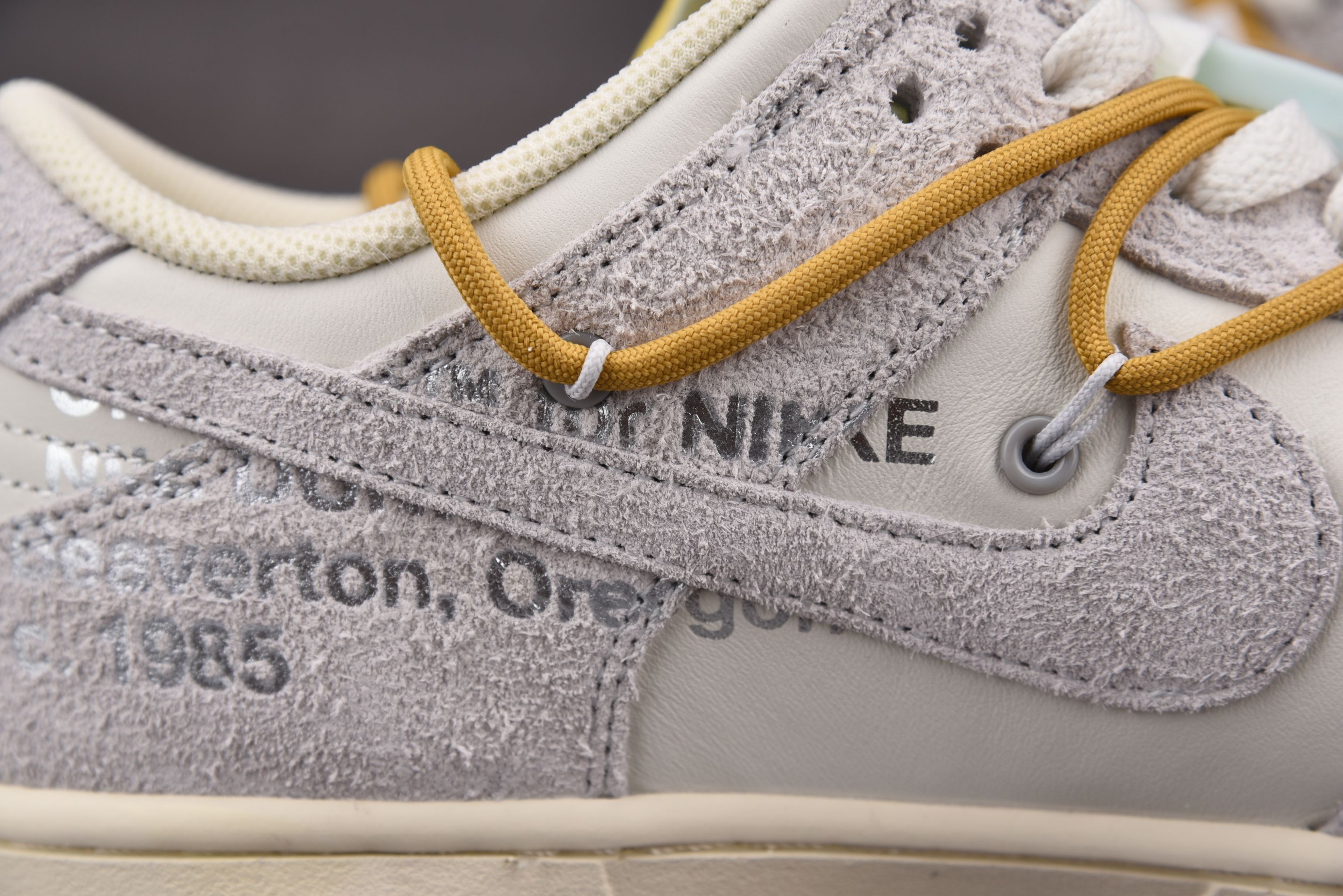 Nike Dunk Low   Lot 37