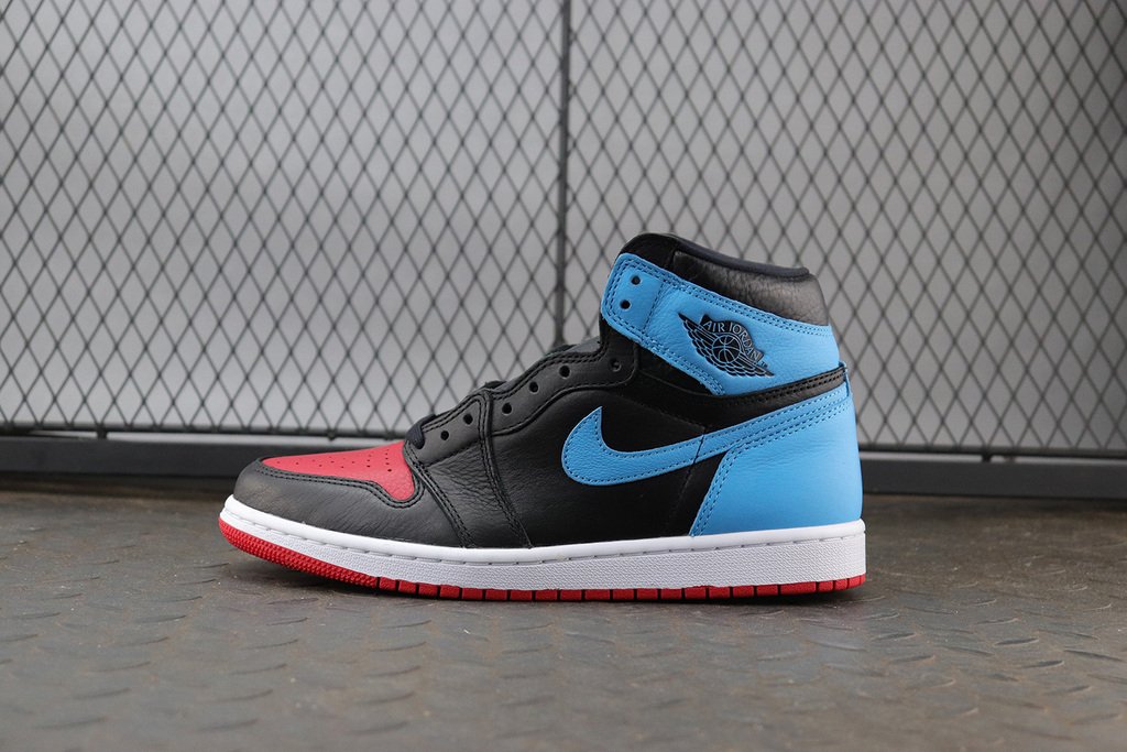 Air Jordan 1 High OG WMNS “UNC to Chicago”