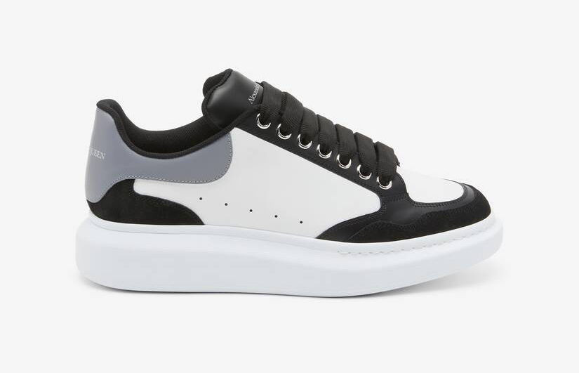 Alexander McQueen Men's Oversized Sneaker in Black/white/grey