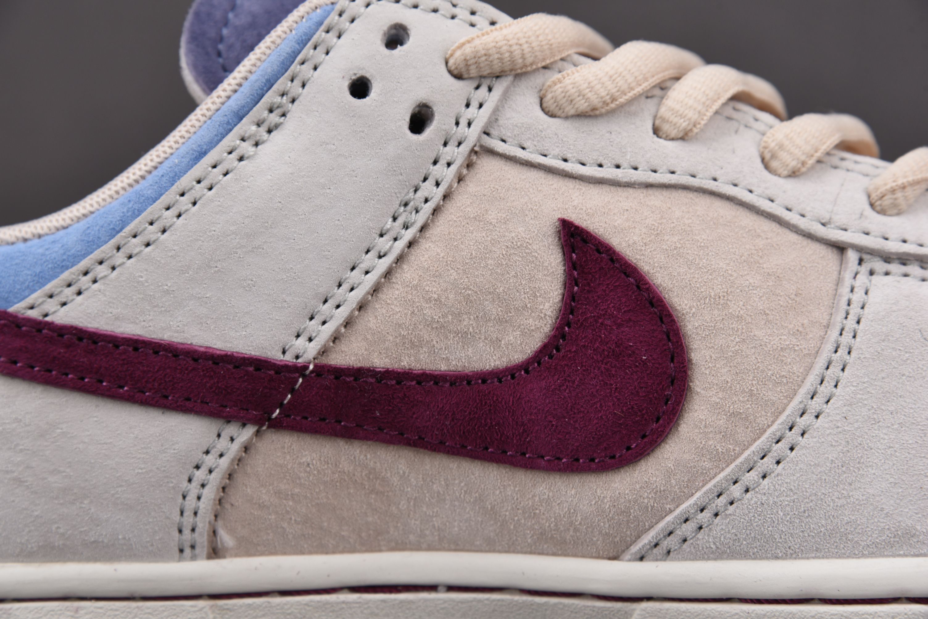 Nike SB Dunk Low “Steamboy OST'' x Otomo Katsuhiro