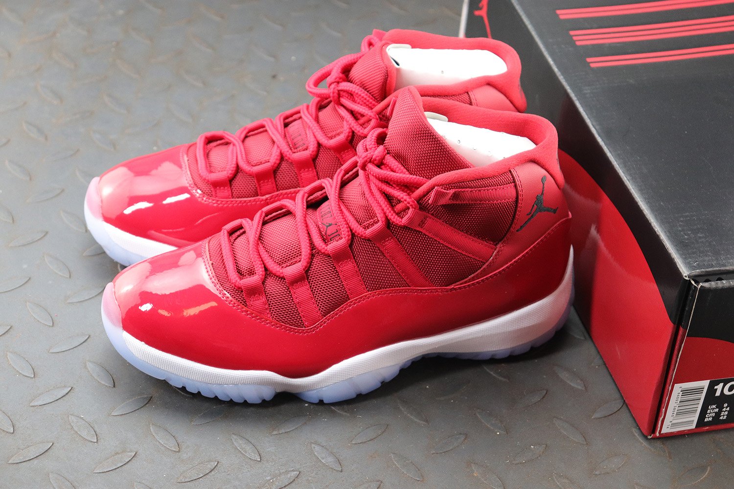 Jordan 11 Retro Win Like 96 Gym Red