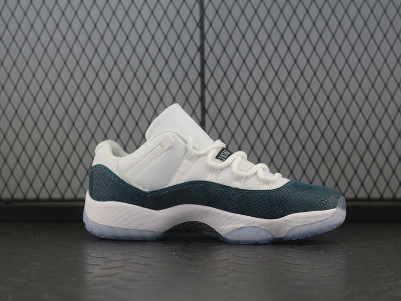 Jordan 11 Retro Low LE Blue Snakeskin