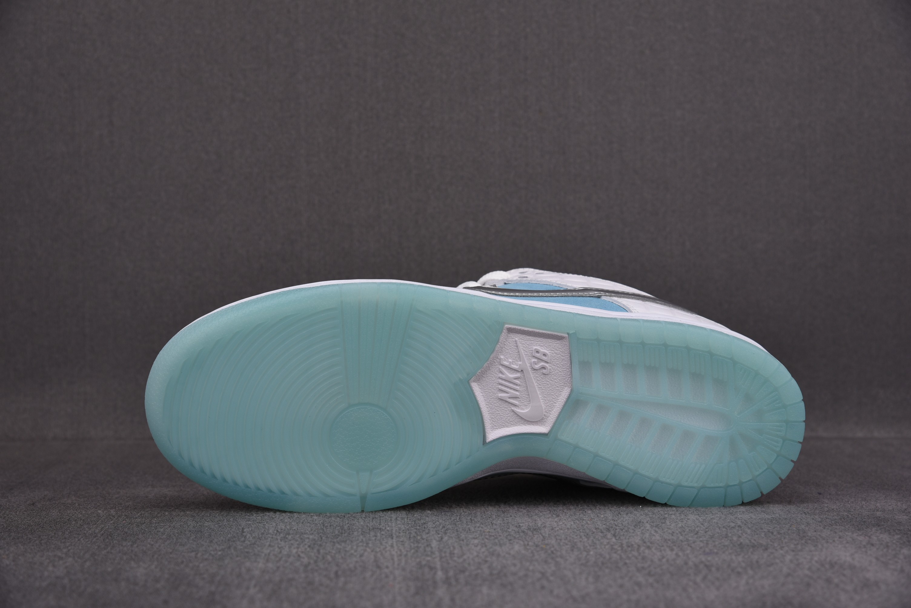 Nike SB Dunk Low Pro FTC Lagoon Pulse