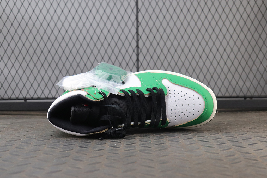 Jordan 1 Retro High Lucky Green