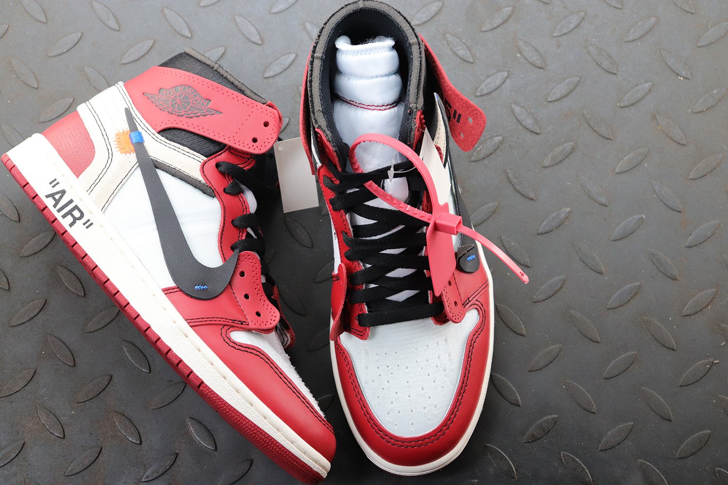 Jordan 1 Retro High   Chicago