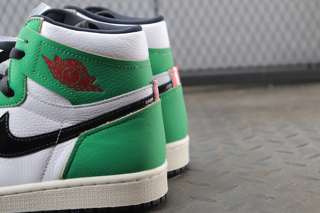 Jordan 1 Retro High Lucky Green
