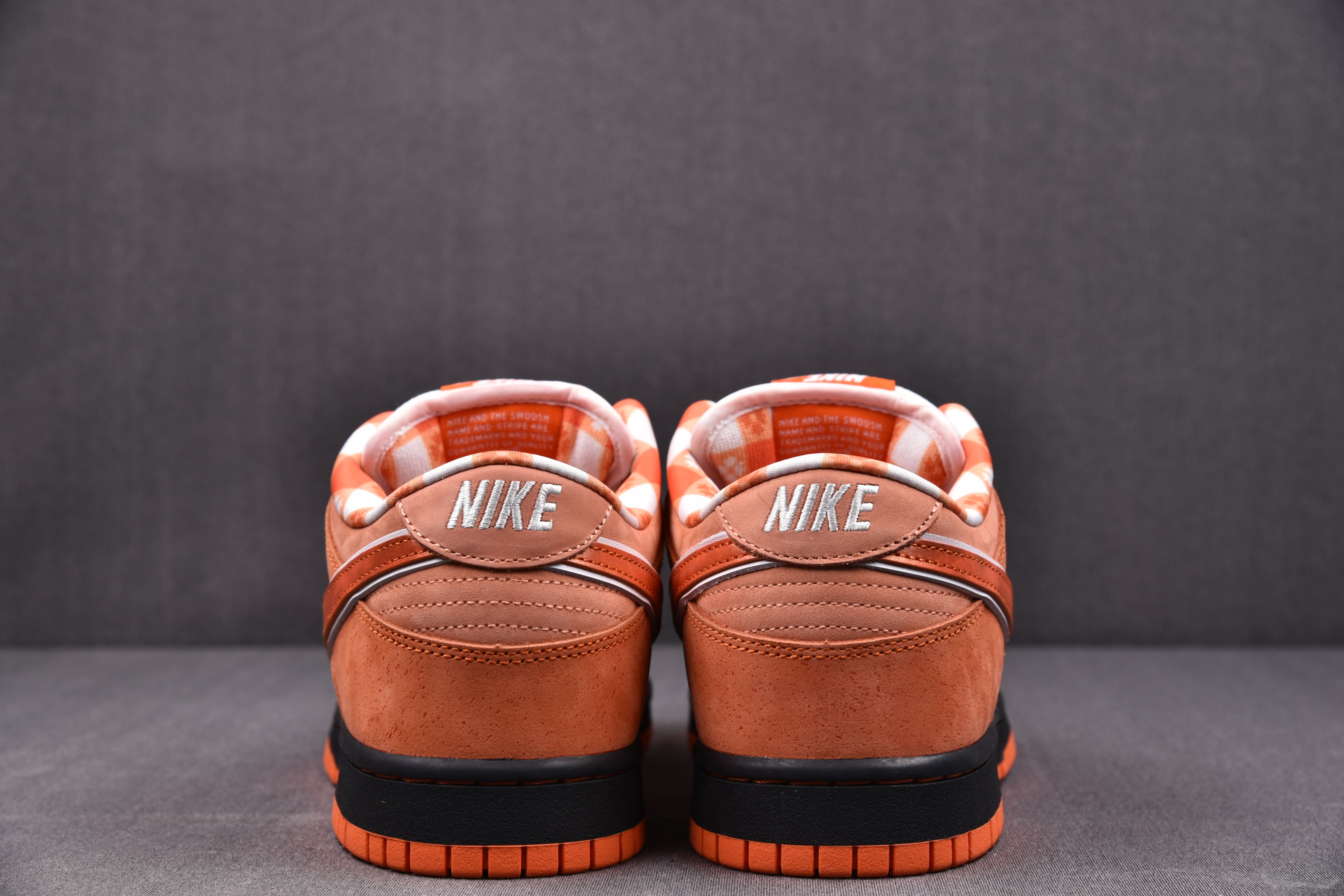 Nike SB Dunk Low Orange Lobster