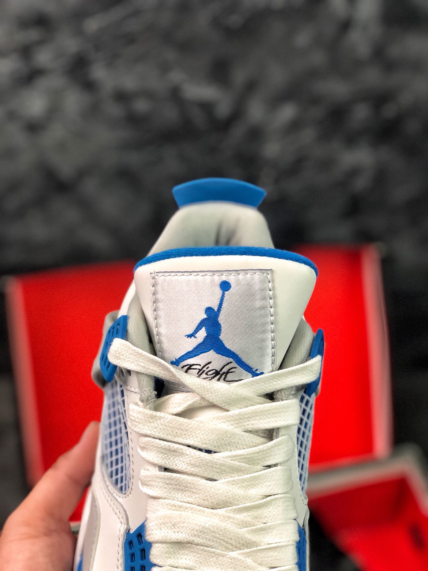 Air Jordan 4 OG Military Blue