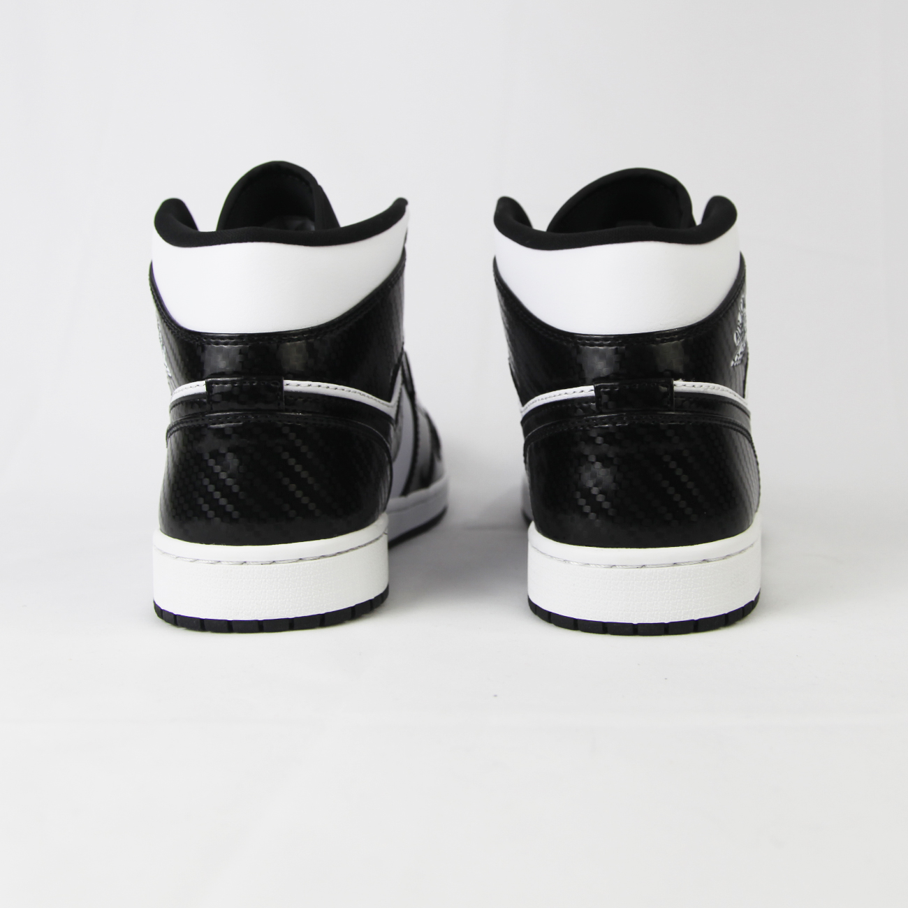 Jordan 1 Mid Carbon Fiber